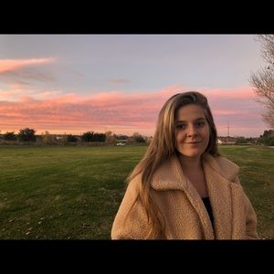 Meet your Posher, Lily